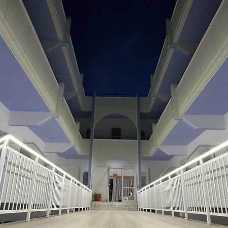 Pyrgos Hotel Apartments 클레마스티 외부 사진