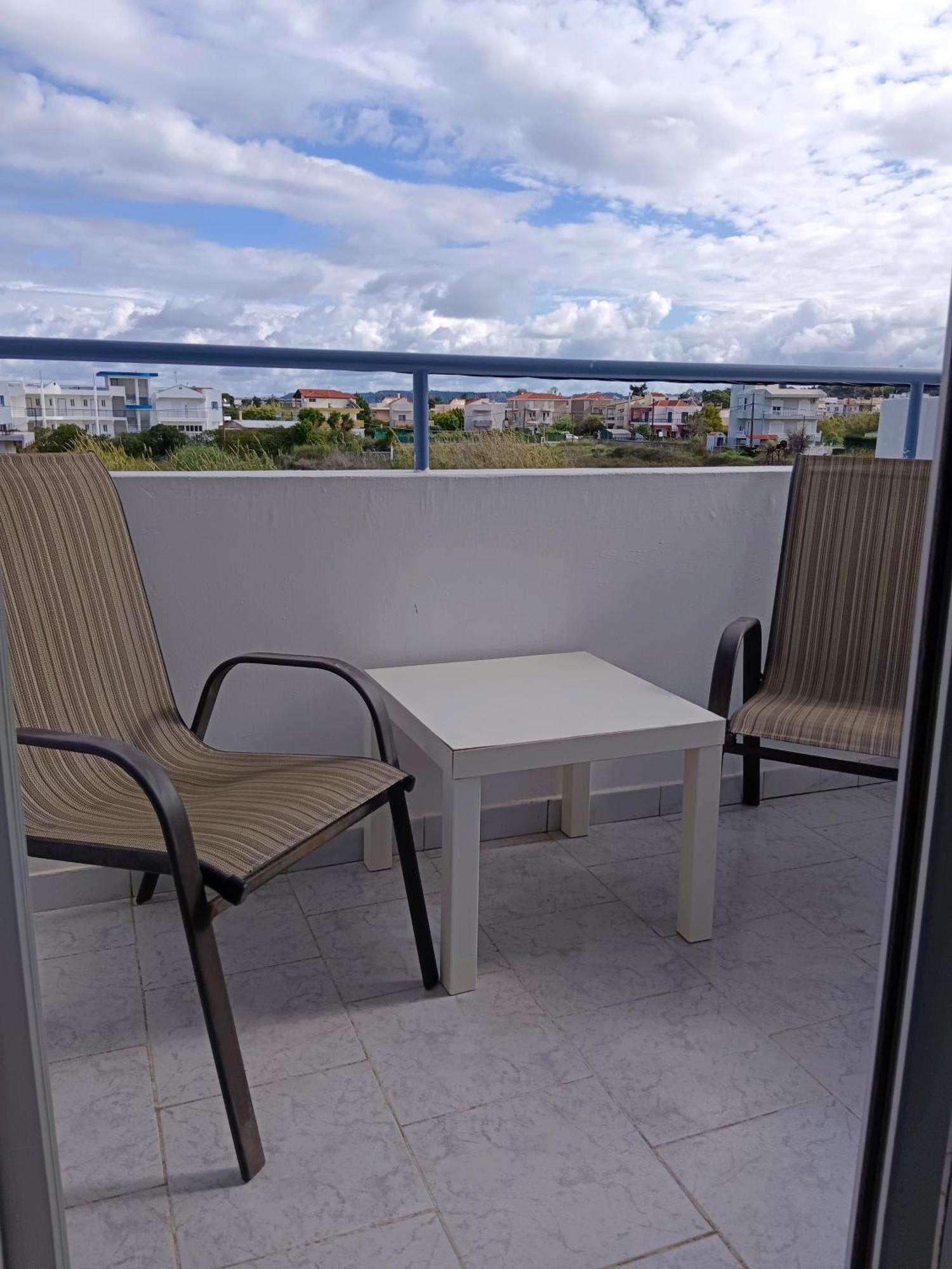 Pyrgos Hotel Apartments 클레마스티 외부 사진