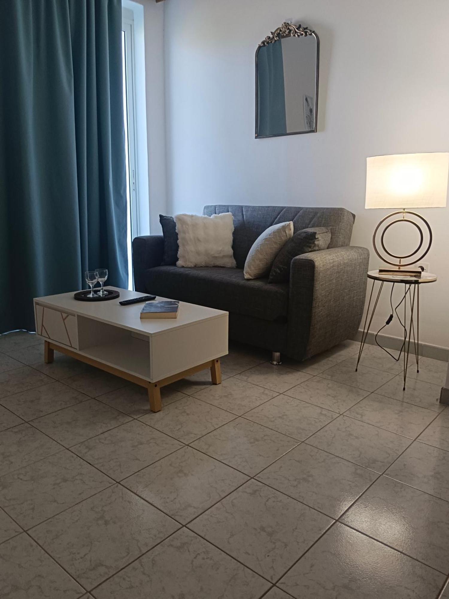 Pyrgos Hotel Apartments 클레마스티 외부 사진