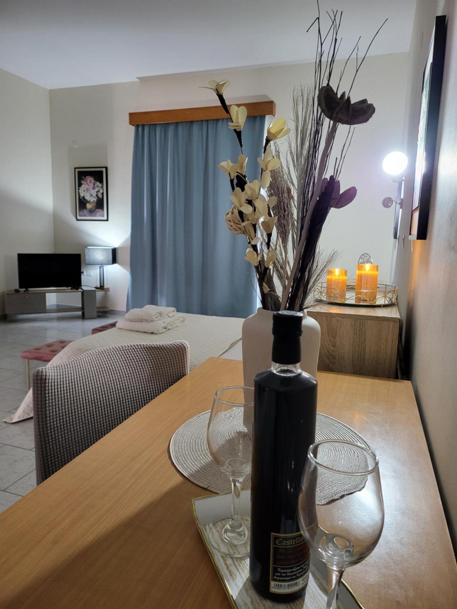 Pyrgos Hotel Apartments 클레마스티 외부 사진