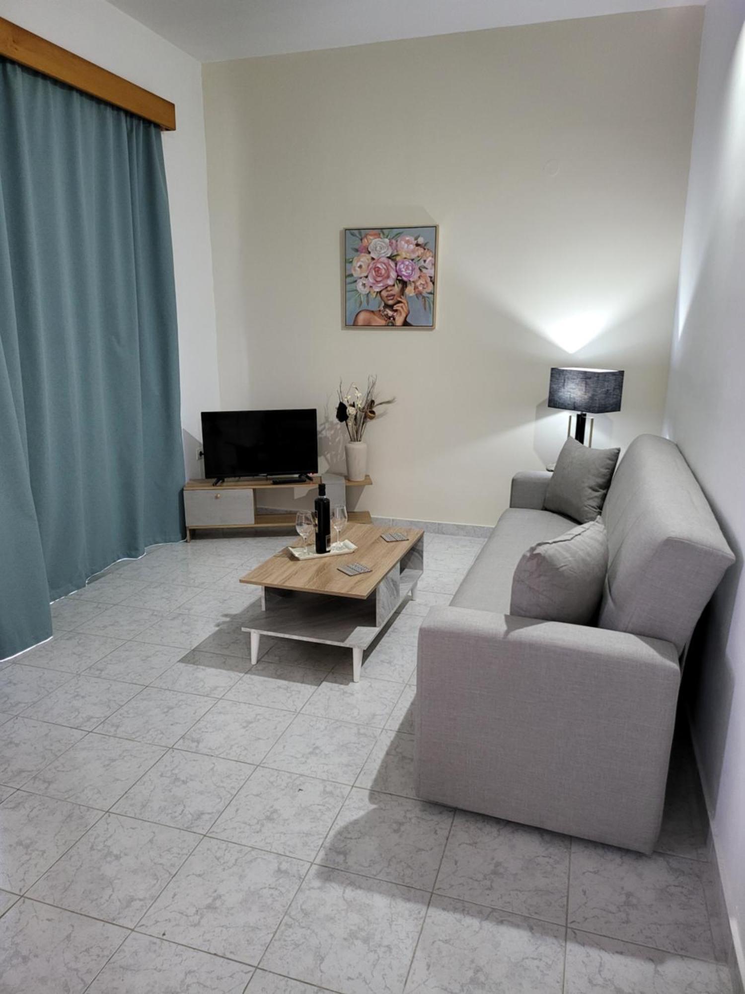 Pyrgos Hotel Apartments 클레마스티 외부 사진
